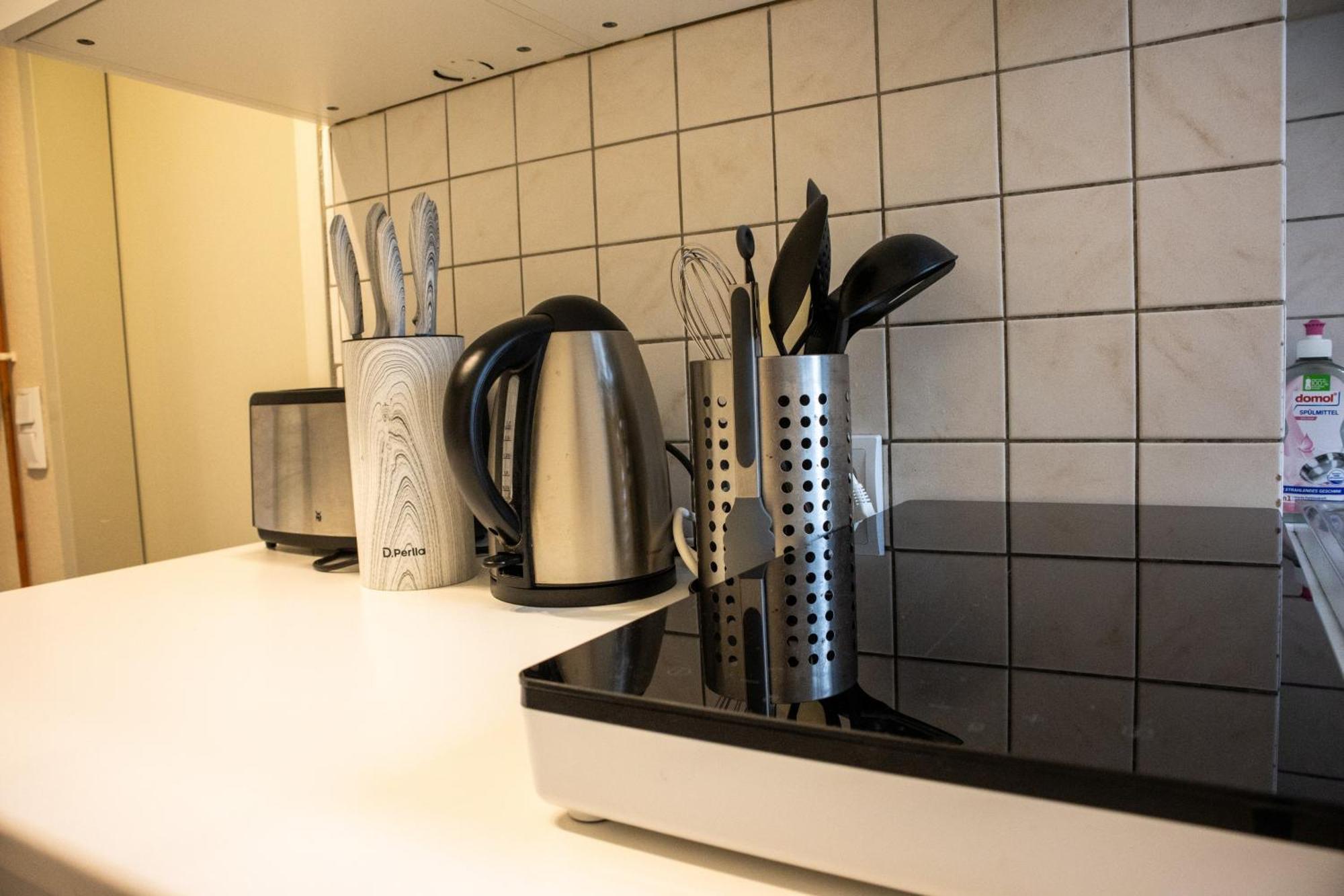 Schoene Wohnung Fuer 4 Gaeste An Der Eilenriede Mit Kostenlosen Parkplaetzen Hannover Esterno foto